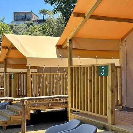 Hostel & Glamping Santa Fortunata Sorrento Exterior foto