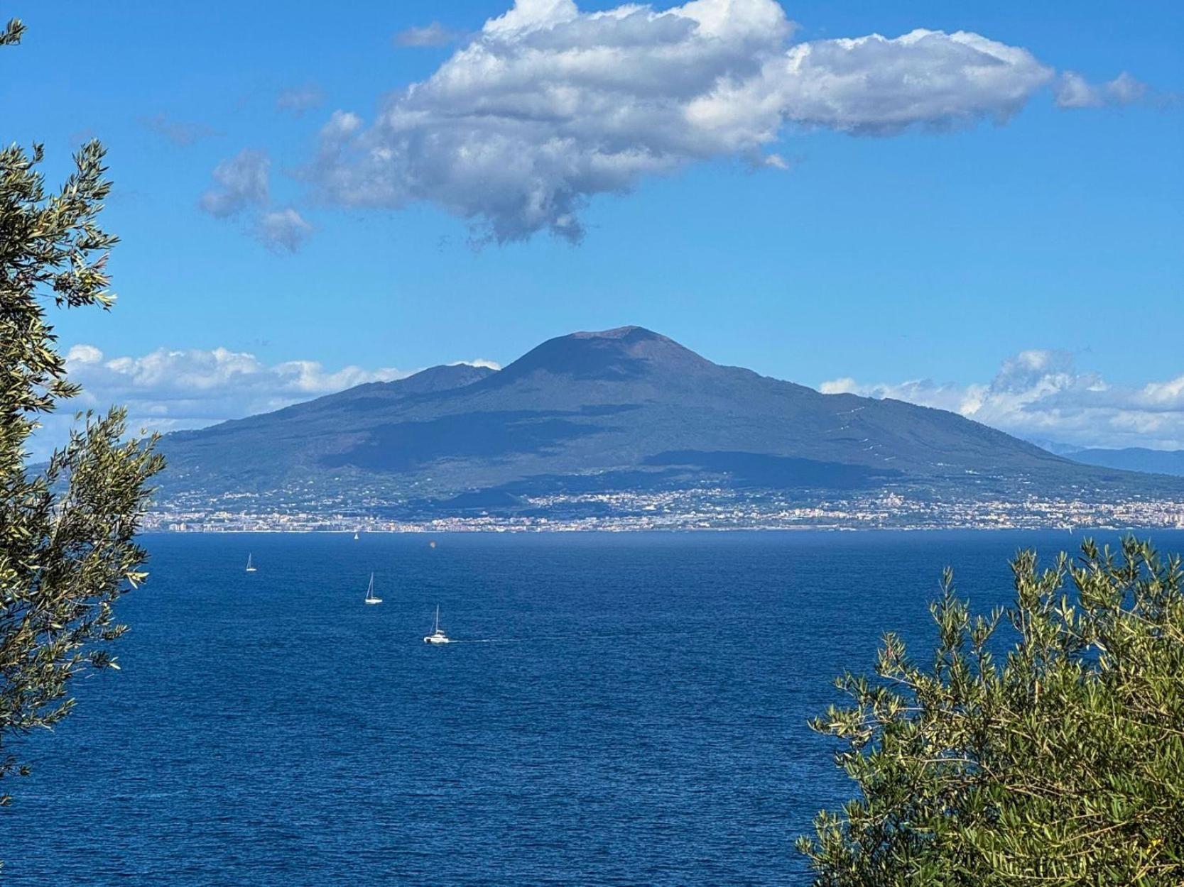 Hostel & Glamping Santa Fortunata Sorrento Exterior foto